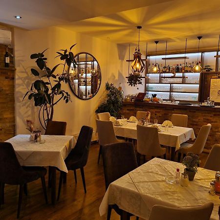 Garni Hotel Vir Vrnjacka Banja Exterior photo